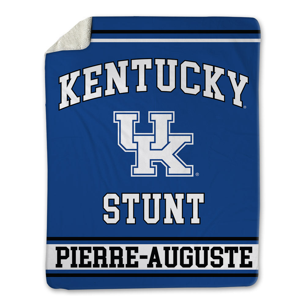 Kentucky - STUNT : Nadia Pierre-Auguste - Blanket-0
