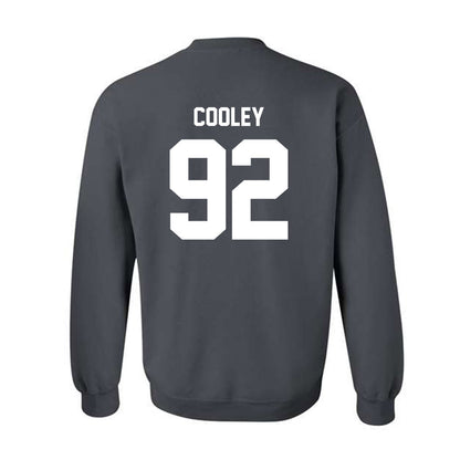 Minnesota - NCAA Men's Ice Hockey : Logan Cooley - Classic Fashion Shersey Crewneck Sweatshirt