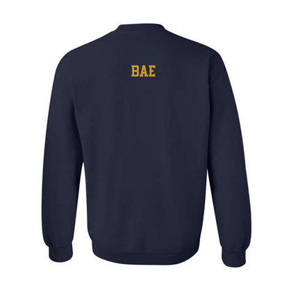 Notre Dame - NCAA Men's Fencing : Kevin Bae - Generic Shersey Crewneck Sweatshirt