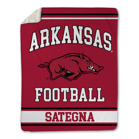 Arkansas - NCAA Football : Isaiah Sategna - Blanket-0