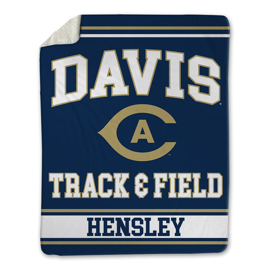 UC Davis - NCAA Men's Track & Field : Caveli Hensley - Blanket-0