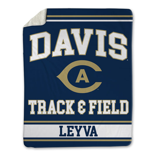 UC Davis - NCAA Men's Track & Field : Riley Leyva - Blanket-0