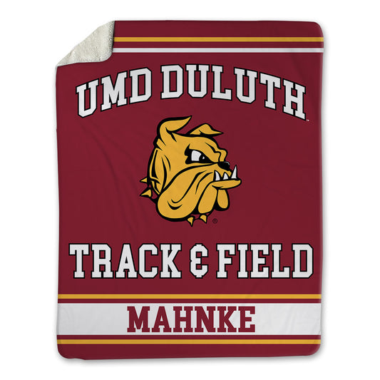 UMN Duluth - NCAA Women's Track & Field : Sophie Mahnke - Blanket-0
