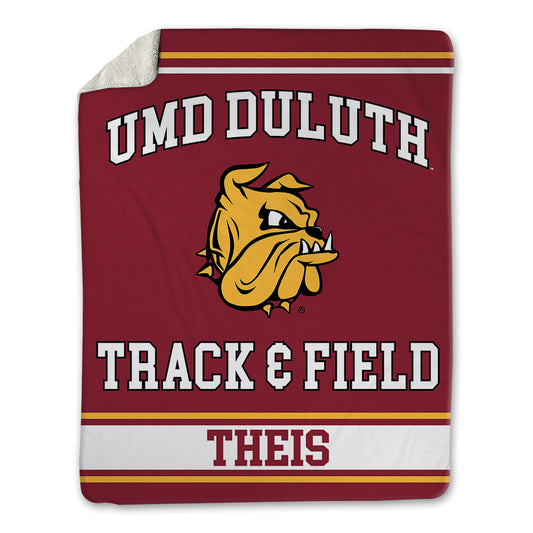 UMN Duluth - NCAA Women's Track & Field : Halle Theis - Blanket-0